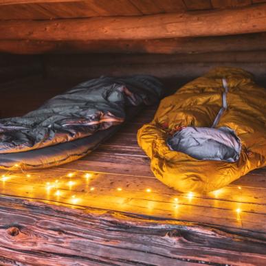 Soveposer i shelter